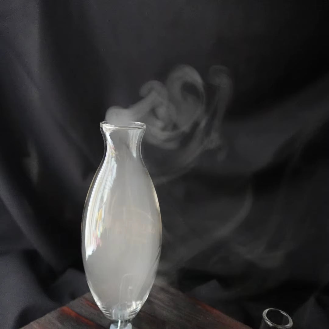 Transform Your Space with the Vintage Aroma Diffuser: A Stylish Tungsten Filament Lamp and Humidifier for Aromatherapy Bliss